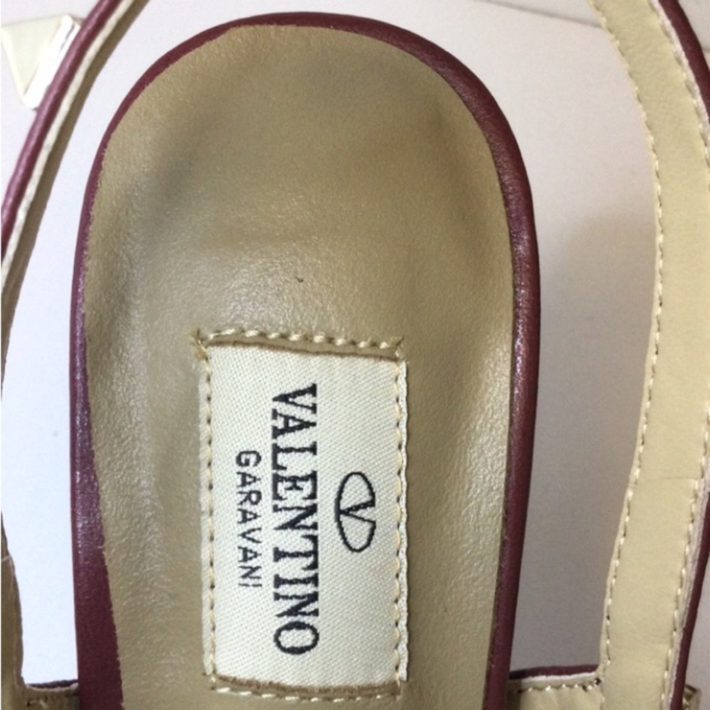 Heels - Picture 5 of 8